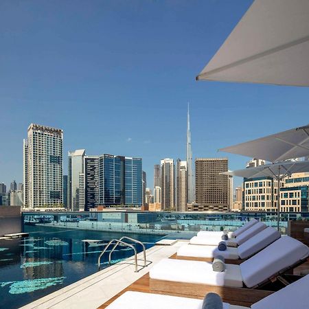 Hyde Hotel دبي المظهر الخارجي الصورة View from the rooftop pool