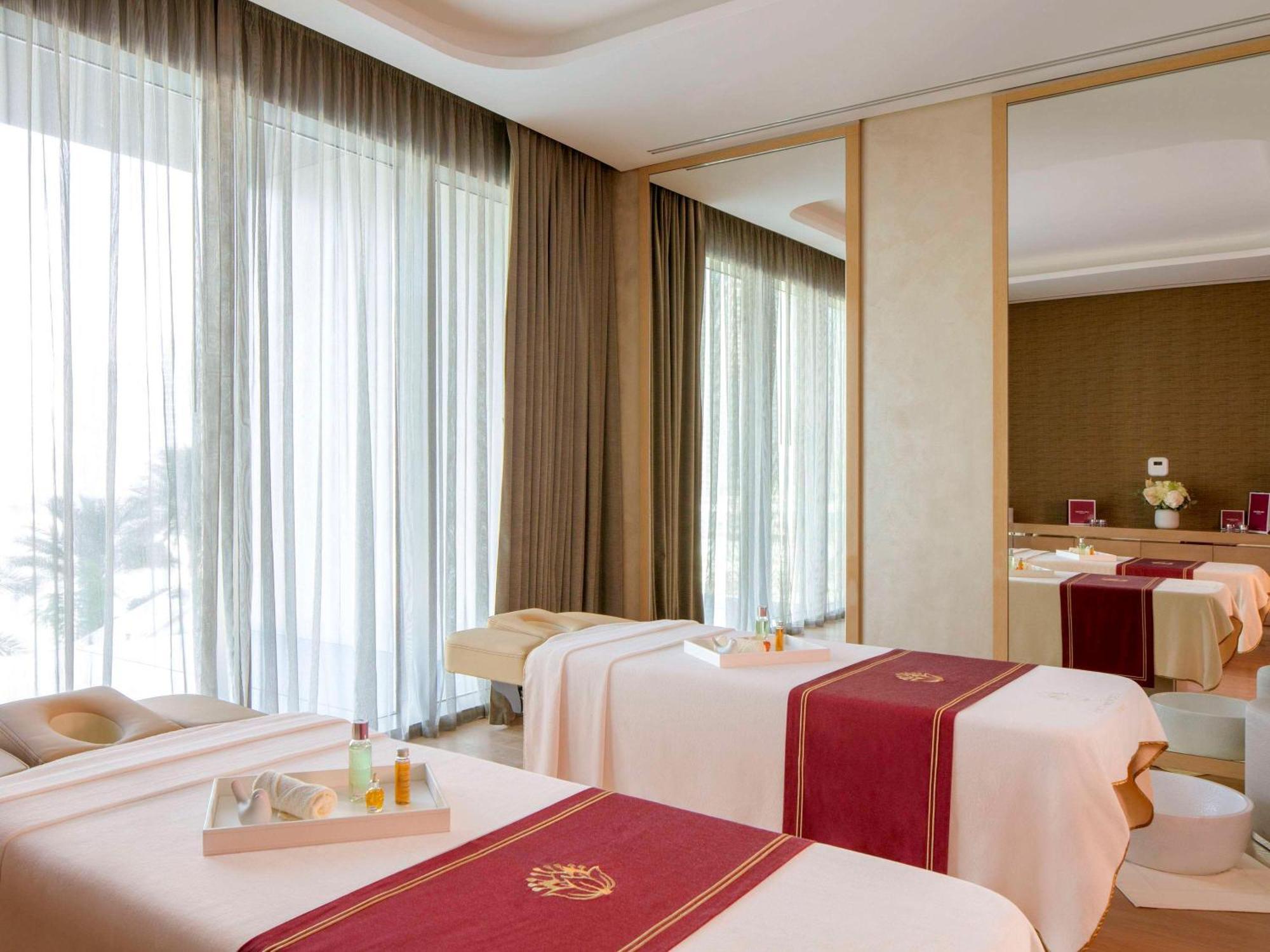 Hyde Hotel دبي المظهر الخارجي الصورة Spa at the hotel