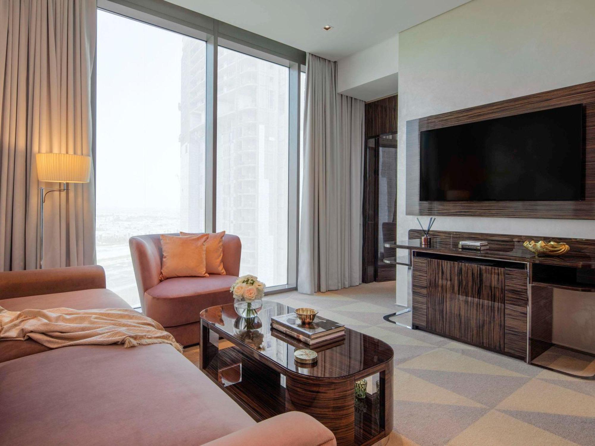 Hyde Hotel دبي المظهر الخارجي الصورة A suite at the hotel